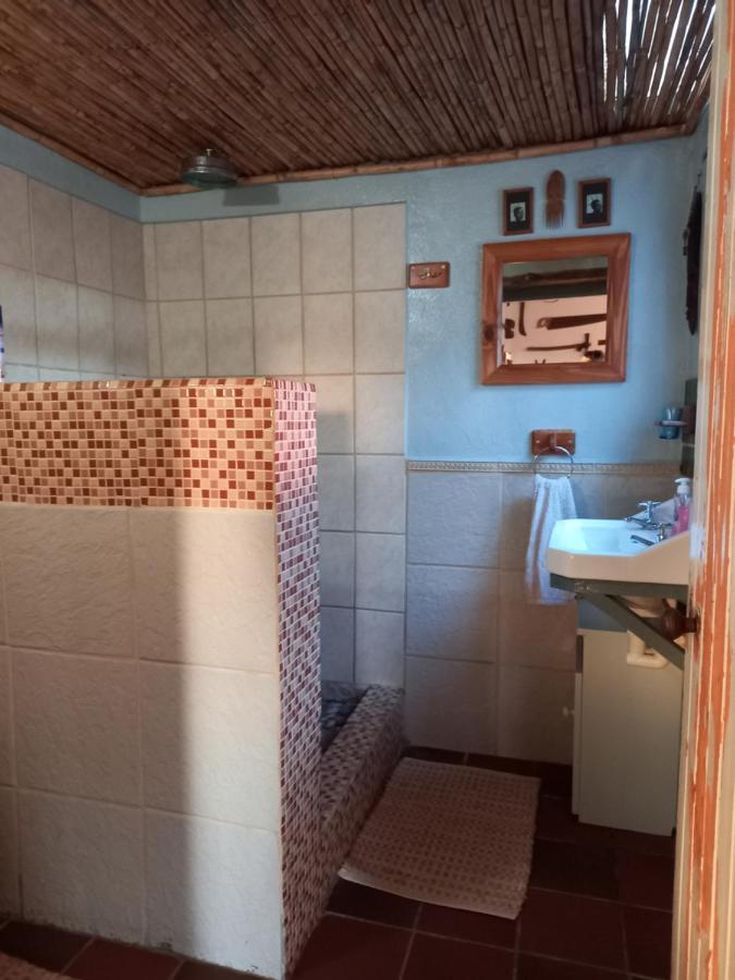 Wolverfontein Karoo Cottages 莱迪史密斯 外观 照片