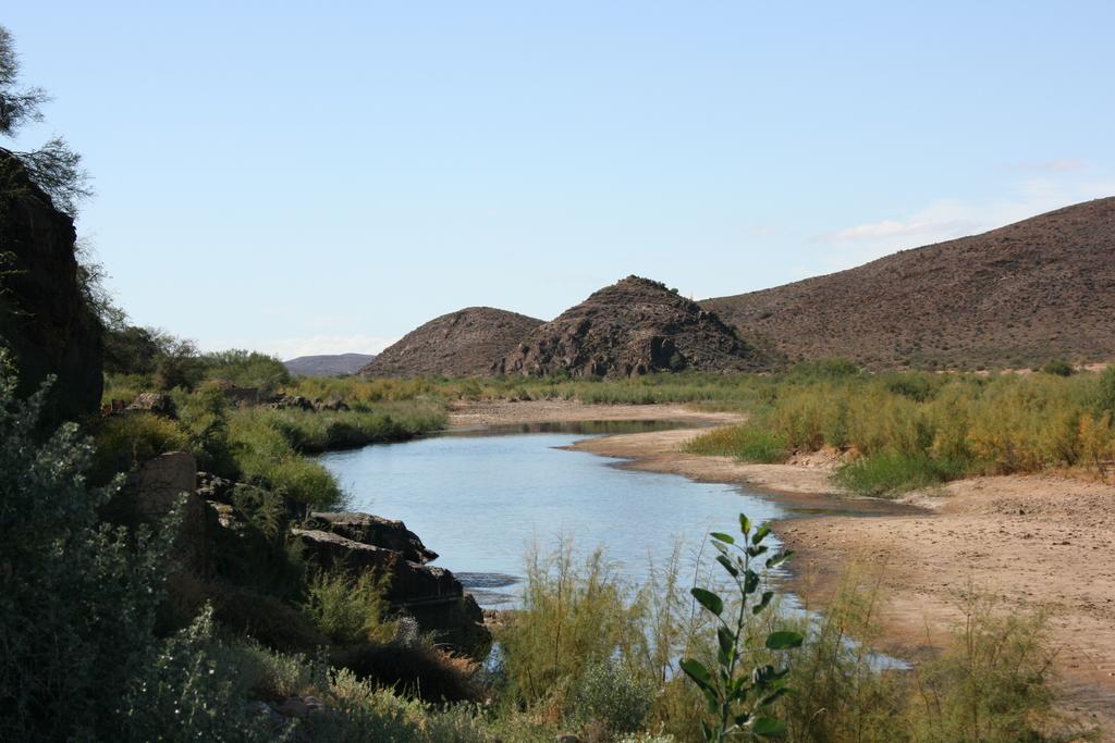 Wolverfontein Karoo Cottages 莱迪史密斯 外观 照片