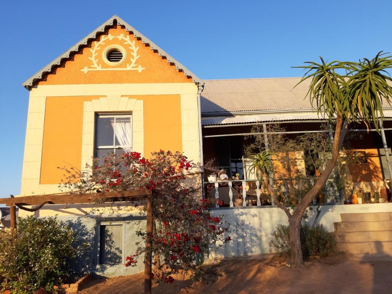 Wolverfontein Karoo Cottages 莱迪史密斯 外观 照片